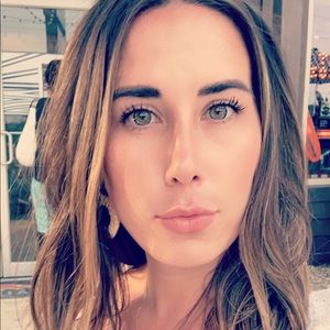 Meet your Posher, Sara